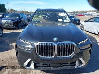 2023 BMW X7 xDrive40i z VIN 5UX23EM04P9P86560, wystawiony jako IAAI lot #41284910 z przebiegiem 13 661 mil mil oraz . Historia ofert i sprzedaży dostępna na DreamBid. Obrazek 12.