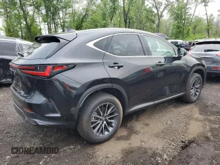 2025 Lexus NX 350 Premium z VIN 2T2GGCEZ0SC080990, wystawiony jako Copart lot #57211805 z przebiegiem 2962 mil mil oraz Szkody całkowita. Historia ofert i sprzedaży dostępna na DreamBid. Obrazek 3.