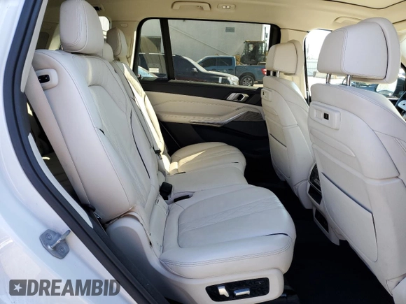 2019 BMW X7 xDrive40i with VIN 5UXCW2C50KL086103, listed as a Copart auction lot 48360425 with 151,031 mi miles and Salvage Title. Bid and sale history available at carsss.com. Image 11.