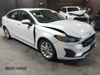 2020 Ford Fusion SE z VIN 3FA6P0LU8LR142370, wystawiony jako IAAI lot #42457342 z przebiegiem 53 808 mil mil oraz . Historia ofert i sprzedaży dostępna na DreamBid. Obrazek 1.