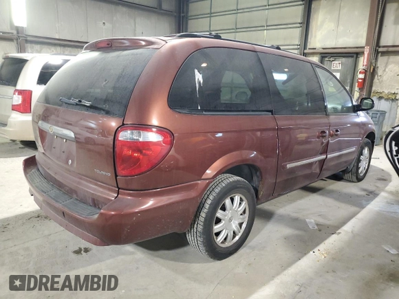 2007 Chrysler Town & Country Touring with VIN 2A4GP54LX7R221370, listed as a Copart auction lot 42526585 with 217,368 mi miles and Salvage Title. Bid and sale history available at DreamBid. Image 3.