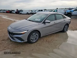 2024 Hyundai Elantra SEL with VIN KMHLM4DG5RU693830, listed as a Copart auction lot 56229385 with 23,682 mi miles and Salvage title. Bid and sale history available at DreamBid. Image 1.