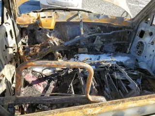 1994 Dodge 1500 z VIN 3B7HC16Y8RM512712, wystawiony jako Copart lot #42406735 z przebiegiem Nie podano mil oraz Czysty tytuł • Clean title. Historia ofert i sprzedaży dostępna na DreamBid. Obrazek 8.