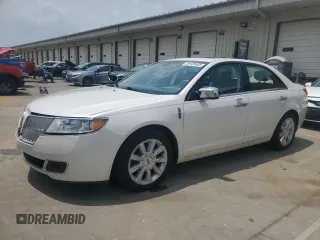 2012 Lincoln MKZ z VIN 3LNHL2JC7CR810191, wystawiony jako Copart lot #59125485 z przebiegiem 154 076 mil mil oraz Szkoda całkowita • Salvage title. Historia ofert i sprzedaży dostępna na DreamBid. Obrazek 1.