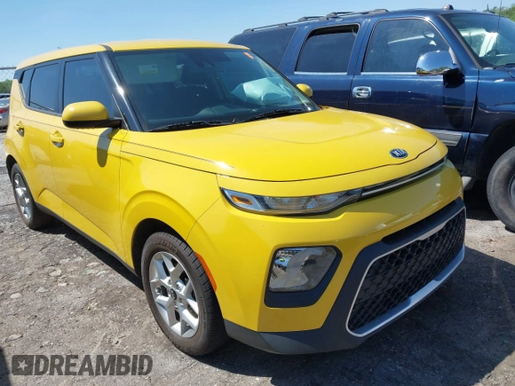 2020 Kia Soul LX with VIN KNDJ23AU6L7104148, listed as a IAAI auction lot 41988387 with 54,631 mi miles. Bid and sale history available at carsss.com. Image 1.