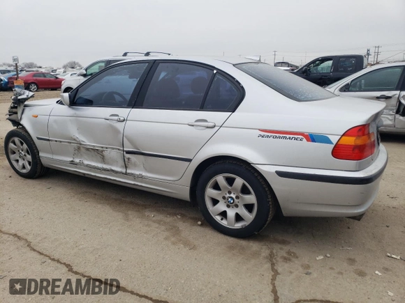 2004 BMW 3 Series 325i with VIN WBAAZ33444KP85267, listed as a Copart auction lot 84643124 with 205,226 mi miles and Salvage Title. Bid and sale history available at carsss.com. Image 2.