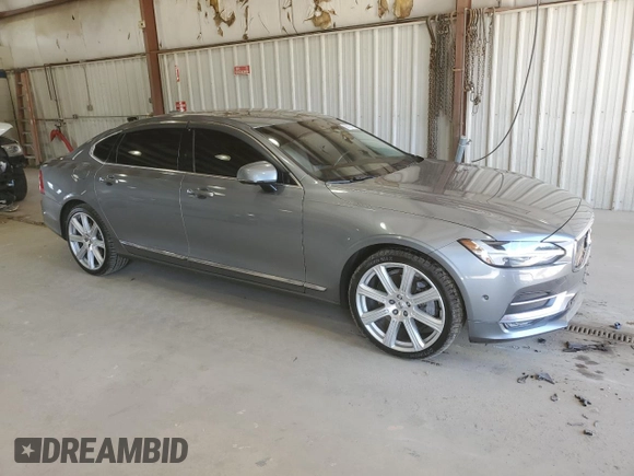 2018 Volvo S90 Inscription with VIN LVY992ML7JP019725, listed as a Copart auction lot 50724165 with 237,757 mi miles and Clean Title. Bid and sale history available at carsss.com. Image 4.