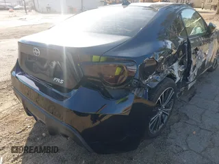 2015 Scion FR-S z VIN JF1ZNAA14F9703780, wystawiony jako IAAI lot #41493648 z przebiegiem 125 997 mil mil oraz . Historia ofert i sprzedaży dostępna na DreamBid. Obrazek 19.