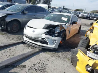 2018 Toyota 86 GT with VIN JF1ZNAE19J9701588, listed as a IAAI auction lot 41297869 with 44,508 mi miles. Bid and sale history available at carsss.com. Image 2.