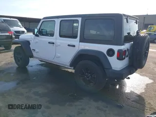 2022 Jeep Wrangler Unlimited Sport S with VIN 1C4HJXDN9NW154922, listed as a IAAI auction lot 41230408 with 35,187 mi miles. Bid and sale history available at carsss.com. Image 3.