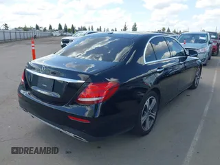 2020 Mercedes-Benz E-Class E 350 with VIN W1KZF8DB5LA810132, listed as a IAAI auction lot 41938087 with 66,645 mi miles. Bid and sale history available at carsss.com. Image 4.