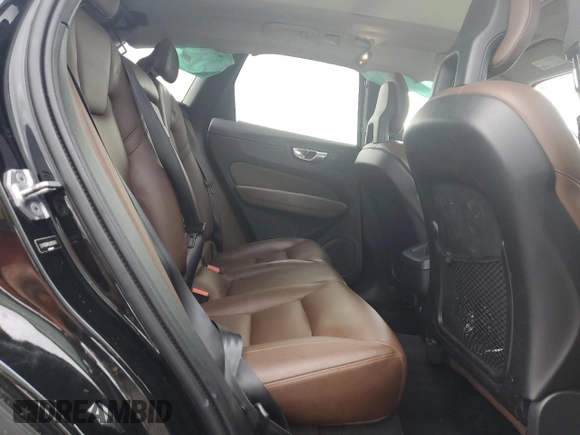 2018 Volvo XC60 Momentum with VIN LYV102RK6JB105943, listed as a Copart auction lot 60496055 with 72,706 mi miles and Salvage title. Bid and sale history available at DreamBid. Image 11.