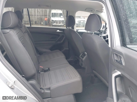 2024 Volkswagen Tiguan S with VIN 3VVRB7AX9RM111468, listed as a IAAI auction lot 41435287 with 8,956 mi miles. Bid and sale history available at carsss.com. Image 8.