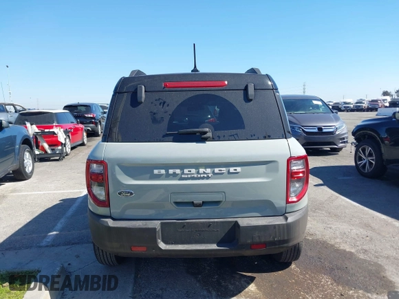 2024 Ford Bronco Sport Outer Banks z VIN 3FMCR9C60RRE22396, wystawiony jako IAAI lot #41671001 z przebiegiem 8 733 mil mil oraz . Historia ofert i sprzedaży dostępna na DreamBid. Obrazek 17.