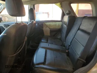 2005 Ford Escape Limited с VIN 1FMCU94125KB93798, выставлен на аукционе Copart как лот 54359995 с пробегом 381 910 миль миль и Списание • Salvage title. История ставок и продаж доступна на DreamBid. Изображение 11.