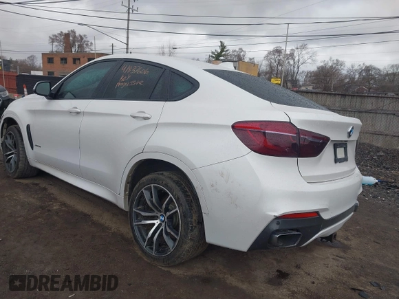 2018 BMW X6 xDrive35i z VIN 5UXKU2C52J0X51312, wystawiony jako IAAI lot #41837606 z przebiegiem 148 722 mil mil oraz . Historia ofert i sprzedaży dostępna na DreamBid. Obrazek 3.