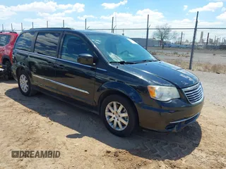 2013 Chrysler Town & Country Touring z VIN 2C4RC1BG4DR723926, wystawiony jako IAAI lot #42409913 z przebiegiem 170 040 mil mil oraz . Historia ofert i sprzedaży dostępna na DreamBid. Obrazek 1.