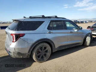 2021 Ford Explorer ST with VIN 1FM5K8GC3MGB32354, listed as a Copart auction lot 54086765 with 55,428 mi miles and Salvage Title. Bid and sale history available at carsss.com. Image 3.
