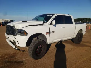 2015 Ram 1500 Sport z VIN 1C6RR7MT7FS633450, wystawiony jako Copart lot #41619025 z przebiegiem 111 757 mil mil oraz Szkoda całkowita • Salvage title. Historia ofert i sprzedaży dostępna na DreamBid. Obrazek 1.