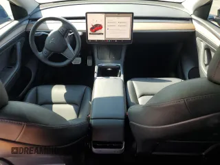 2022 Tesla Model Y Performance with VIN 7SAYGDEF6NF524171, listed as a Copart auction lot 60736945 with 30,629 mi miles and Salvage title. Bid and sale history available at DreamBid. Image 8.