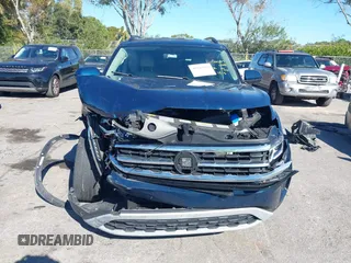 2022 Volkswagen Atlas 3.6L V6 SE w/Technology with VIN 1V2HR2CA9NC554408, listed as a IAAI auction lot 40941820 with 1 mi miles. Bid and sale history available at carsss.com. Image 12.