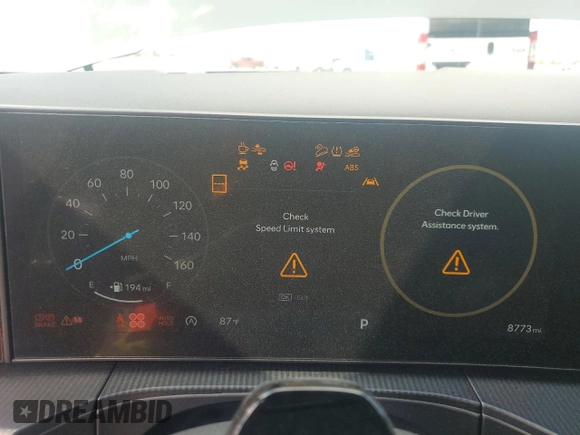 2024 Hyundai Santa Fe Calligraphy with VIN 5NMP5DGL1RH018205, listed as a Copart auction lot 60645525 with 8,773 mi miles and Salvage title. Bid and sale history available at DreamBid. Image 9.