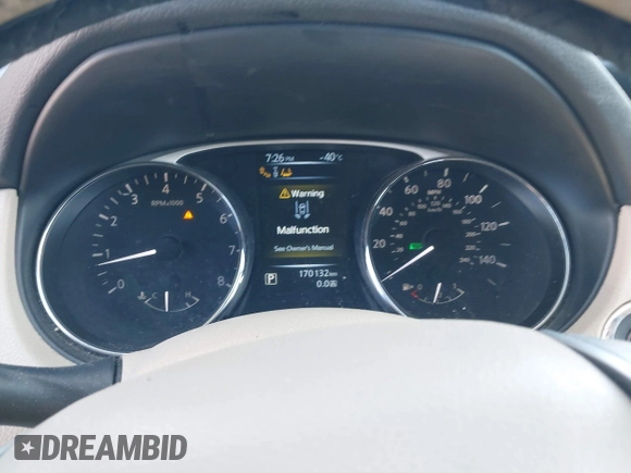 2015 Nissan Rogue SV with VIN 5N1AT2MV4FC905034, listed as a IAAI auction lot 41696720 with 170,132 mi miles. Bid and sale history available at carsss.com. Image 7.