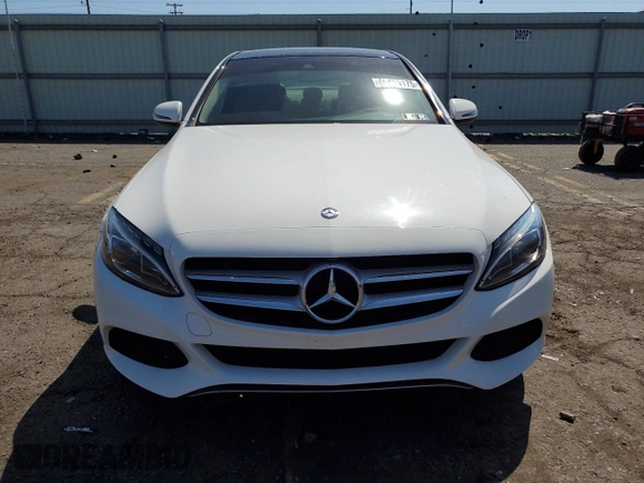 2017 Mercedes-Benz C 300 с VIN 55SWF4KB7HU189529, выставлен на аукционе Copart как лот 62079175 с пробегом 87 349 миль миль и Списание • Salvage title. История ставок и продаж доступна на DreamBid. Изображение 5.