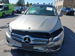 2019 Mercedes-Benz GLC 300 z VIN WDC0G4KB9KF606523, wystawiony jako IAAI lot #42301376 z przebiegiem 61 961 mil mil oraz . Historia ofert i sprzedaży dostępna na DreamBid. Obrazek 12.