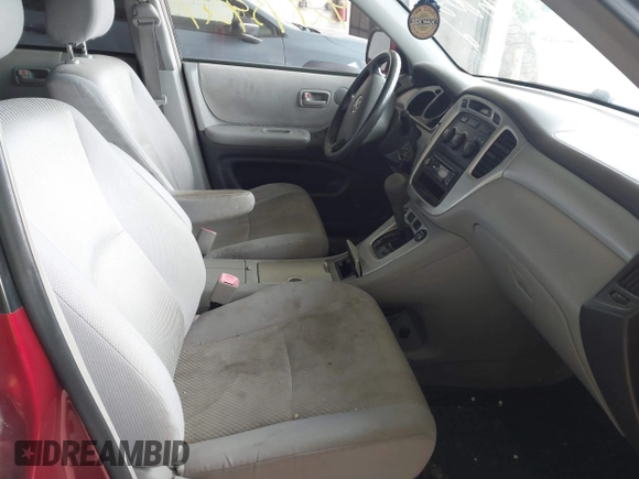 2004 Toyota Highlander with VIN JTEGD21A840081434, listed as a IAAI auction lot 42775427 with 212,255 mi miles and . Bid and sale history available at DreamBid. Image 5.