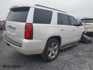 2017 Chevrolet Tahoe LT with VIN 1GNSCBKC8HR124132, listed as a IAAI auction lot 41264355 with 1 mi miles. Bid and sale history available at carsss.com. Image 4.