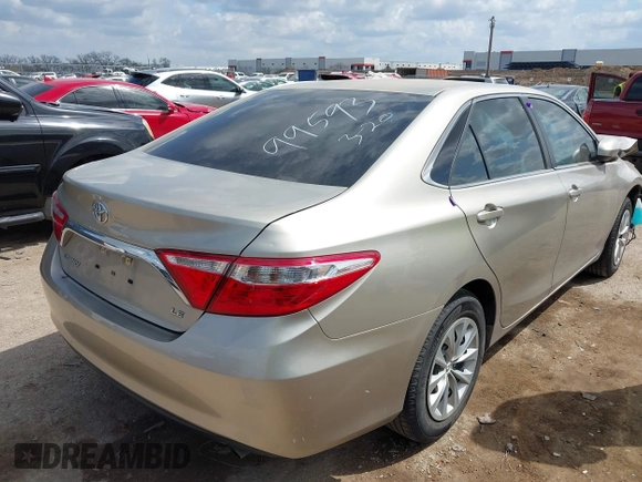 2017 Toyota Camry XLE with VIN 4T1BF1FK0HU288396, listed as a IAAI auction lot 41898907 with 88,043 mi miles. Bid and sale history available at carsss.com. Image 4.