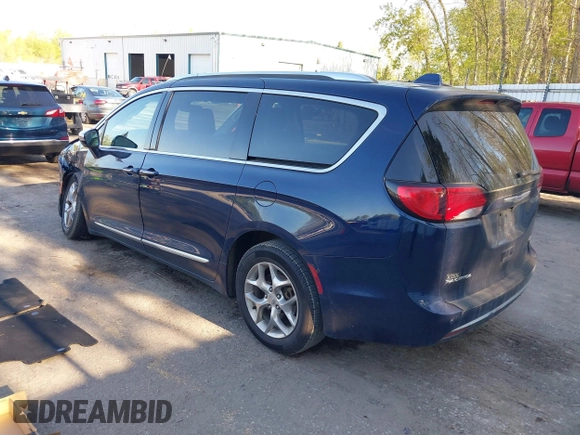 2018 Chrysler Pacifica Limited с VIN 2C4RC1GG9JR185650, выставлен на аукционе IAAI как лот 42225426 с пробегом 130 463 миль миль и . История ставок и продаж доступна на DreamBid. Изображение 3.