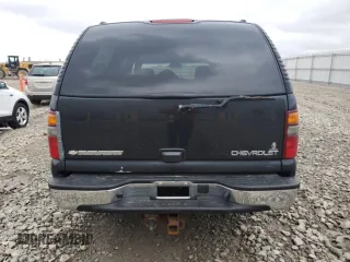 2003 Chevrolet Suburban LT z VIN 1GNFK16Z63J268766, wystawiony jako Copart lot #54192505 z przebiegiem 236 968 mil mil oraz Nie do naprawy • Non repairable. Historia ofert i sprzedaży dostępna na DreamBid. Obrazek 6.