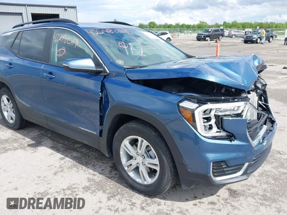 2024 GMC Terrain SLE z VIN 3GKALMEG4RL249642, wystawiony jako IAAI lot #42248039 z przebiegiem 11 695 mil mil oraz . Historia ofert i sprzedaży dostępna na DreamBid. Obrazek 18.