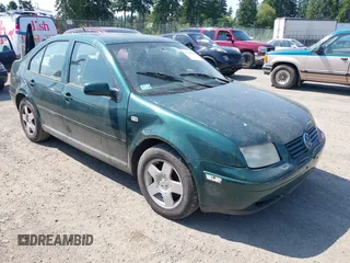 2001 Volkswagen Jetta z VIN 3VWST29M71M022185, wystawiony jako IAAI lot #42404604 z przebiegiem Nie podano mil oraz . Historia ofert i sprzedaży dostępna na DreamBid. Obrazek 1.