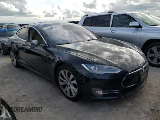 2016 Tesla Model S 90D с VIN 5YJSA1E27GF125739, выставлен на аукционе Copart как лот 75074624 с пробегом Не указан миль и Списание • Salvage title. История ставок и продаж доступна на DreamBid. Изображение 4.