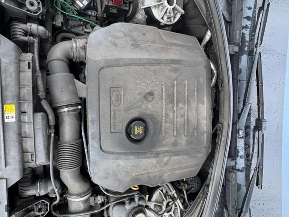 2018 Land Rover Range Rover Velar S with VIN SALYB2RN9JA755045, listed as a Copart auction lot 48261605 with NaN miles and Clean Title. Bid and sale history available at carsss.com. Image 7.