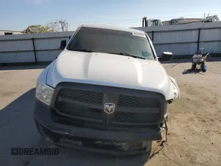 2021 Ram 1500 Tradesman z VIN 1C6RR6FT8MS572128, wystawiony jako Copart lot #46240285 z przebiegiem 74 702 mil mil oraz Szkoda całkowita • Salvage title. Historia ofert i sprzedaży dostępna na DreamBid. Obrazek 5.