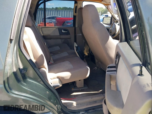 2003 Ford Expedition Special Service z VIN 1FMRU15W13LC50005, wystawiony jako IAAI lot #42234201 z przebiegiem 250 481 mil mil oraz . Historia ofert i sprzedaży dostępna na DreamBid. Obrazek 8.