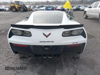 2015 Chevrolet Corvette Z06 3LZ with VIN 1G1YU2D64F5603779, listed as a IAAI auction lot 41347822 with 38,845 mi miles. Bid and sale history available at carsss.com. Image 16.