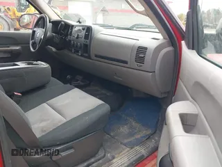 2007 GMC Sierra 1500 SLE1 z VIN 1GTEK19C17E503598, wystawiony jako IAAI lot #42088438 z przebiegiem 222 382 mil mil oraz . Historia ofert i sprzedaży dostępna na DreamBid. Obrazek 5.