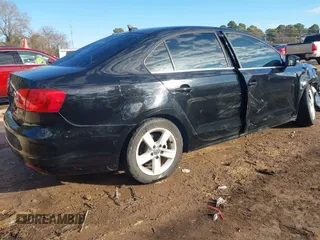 2012 Volkswagen Jetta TDI w/Premium with VIN 3VWLL7AJ2CM426050, listed as a IAAI auction lot 41332817 with 111,996 mi miles and . Bid and sale history available at DreamBid. Image 4.