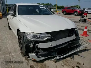 2013 BMW 3 Series 328i z VIN WBA3A5C53DF356540, wystawiony jako Copart lot #62729845 z przebiegiem 155 470 mil mil oraz Szkoda całkowita • Salvage title. Historia ofert i sprzedaży dostępna na DreamBid. Obrazek 13.