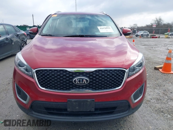2018 Kia Sorento L with VIN 5XYPG4A36JG387725, listed as a IAAI auction lot 41676022 with 84,504 mi miles. Bid and sale history available at carsss.com. Image 12.