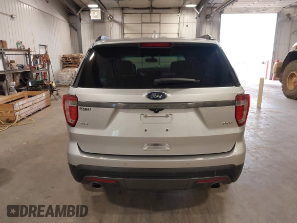 2017 Ford Explorer XLT с VIN 1FM5K8D89HGA27310, выставлен на аукционе IAAI как лот 42051535 с пробегом 111 483 миль миль и . История ставок и продаж доступна на DreamBid. Изображение 17.