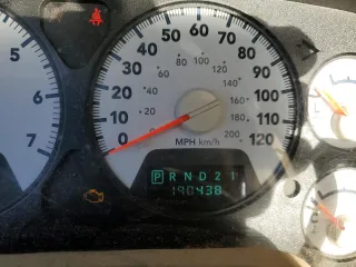 2006 Dodge 1500 SLT with VIN 1D7HU162X6J142516, listed as a Copart auction lot 76554474 with 190,438 mi miles and Clean Title. Bid and sale history available at DreamBid. Image 9.