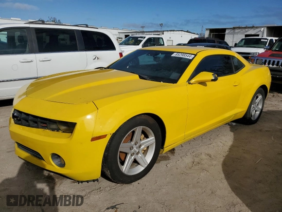2010 Chevrolet Camaro 1LT z VIN 2G1FB1EV9A9184739, wystawiony jako Copart lot #85298544 z przebiegiem 155 103 mil mil oraz Szkoda całkowita • Salvage title. Historia ofert i sprzedaży dostępna na DreamBid. Obrazek 1.