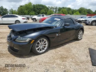 2008 BMW Z4 3.0i with VIN 4USBU33558LW74137, listed as a Copart auction lot 60290095 with 151,979 mi miles and Salvage title. Bid and sale history available at DreamBid. Image 1.