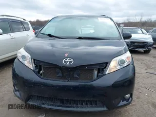 2016 Toyota Sienna XLE with VIN 5TDYK3DC8GS718289, listed as a IAAI auction lot 41774375 with 154,067 mi miles. Bid and sale history available at carsss.com. Image 13.